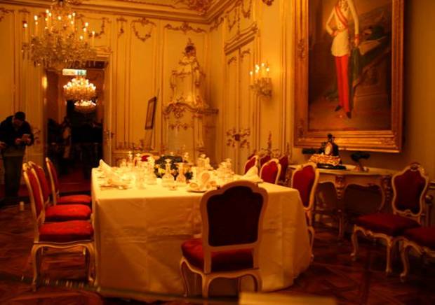 sala da pranzo shonbrunn